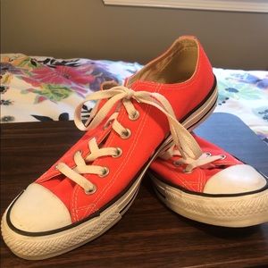 🦋🦋 Orange Converse Unisex Sneakers
